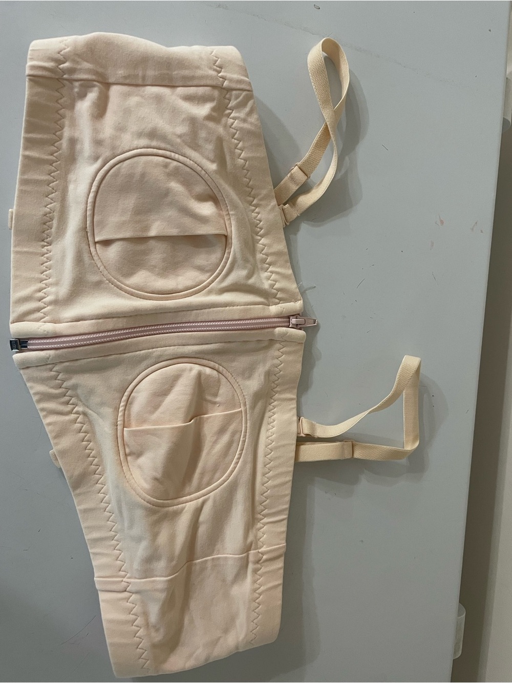 Hands free pumping bra fits any size adjustable